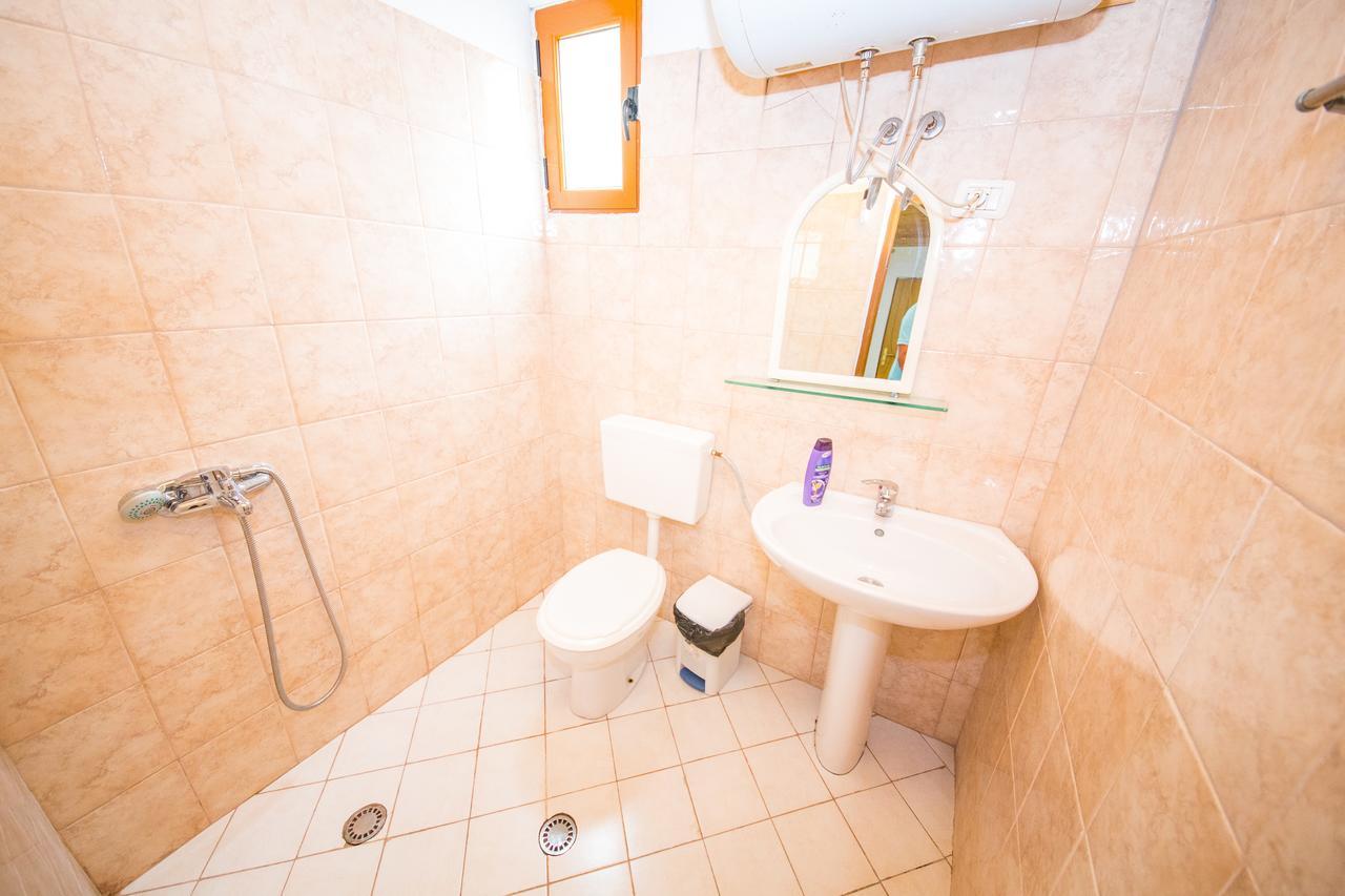 Isi Rooms Vlorë Zimmer foto